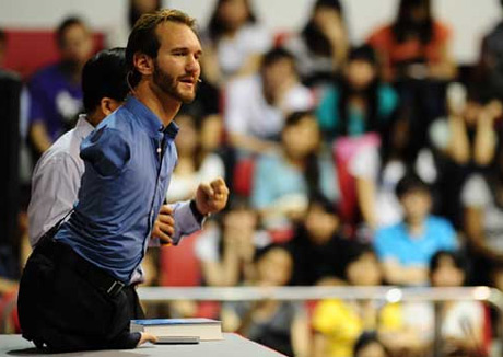 Nick Vujicic – chàng trai không chân tay đến Việt Nam